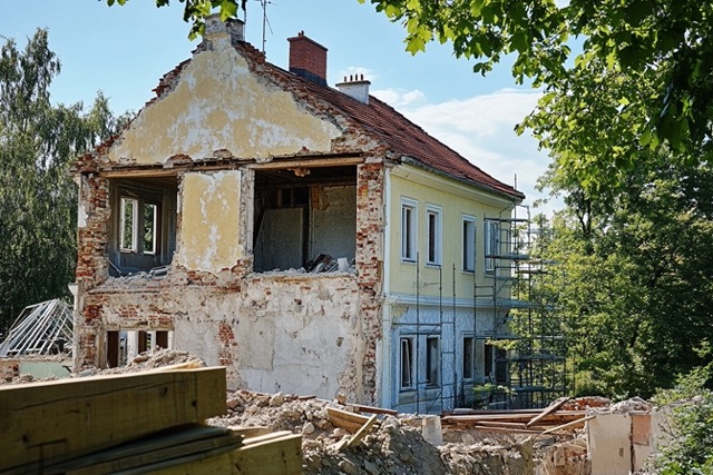 Než začnete rekonstruovat: Proč nikdy nedělat úpravy před prodejem bez konzultace s odborníkem